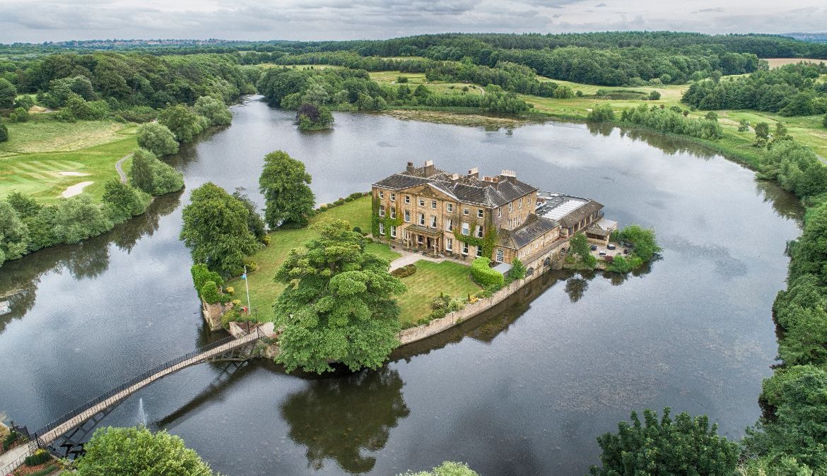 🎩 Wedding Magic at Waterton Park Hotel – A Magician’s Review